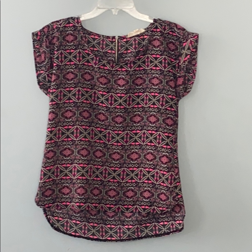 Pink rose top. Size small